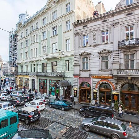 Біля Вокзалу Квартира Подобово По Вулиці Коротка 11 Сучасна Після Ремонту Lviv Luaran gambar